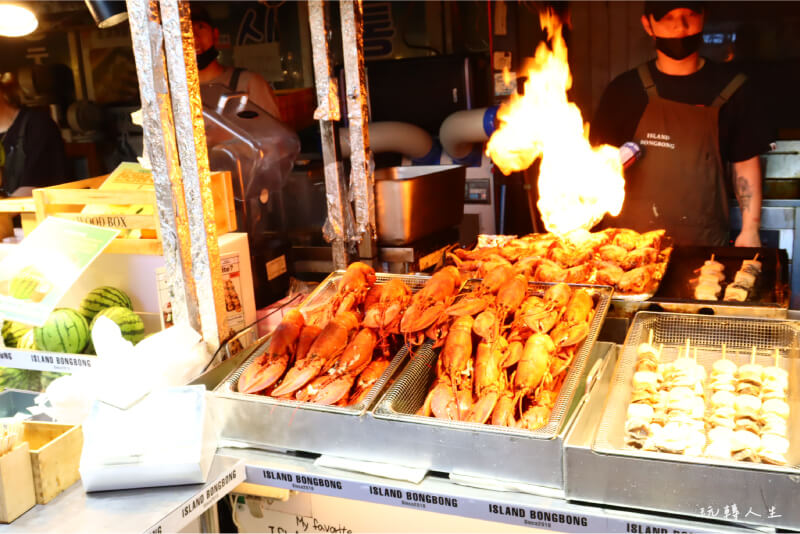 韓國濟州島景點-東門市場-鮑魚內臟炒飯就是當地的特色