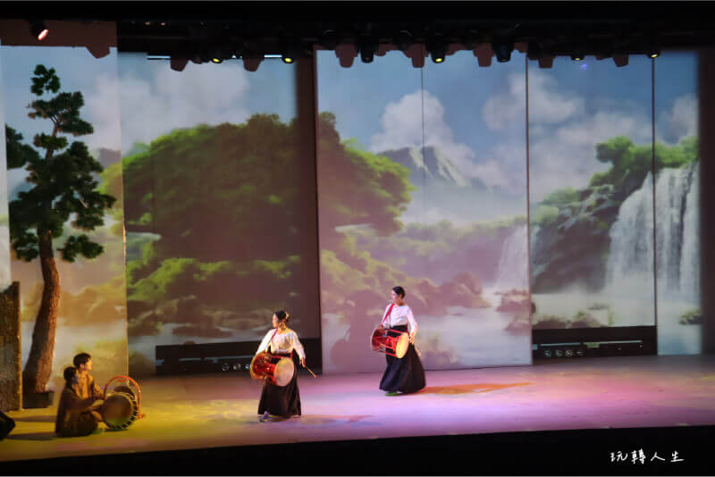 韓國濟州島景點-濟州阿里郎,跆拳武藝《魂》,濟州島設有專屬劇場,隨時都能觀賞這場演出,但記得要事先電話預約。